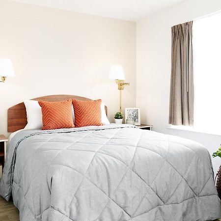 Intown Suites Extended Stay Arlington Tx - Oak Village Екстер'єр фото
