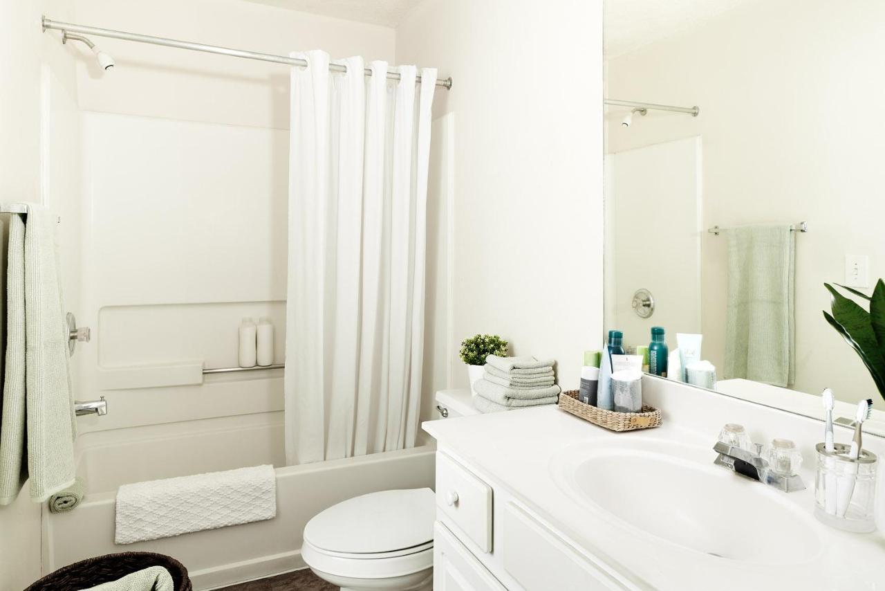 Intown Suites Extended Stay Arlington Tx - Oak Village Екстер'єр фото