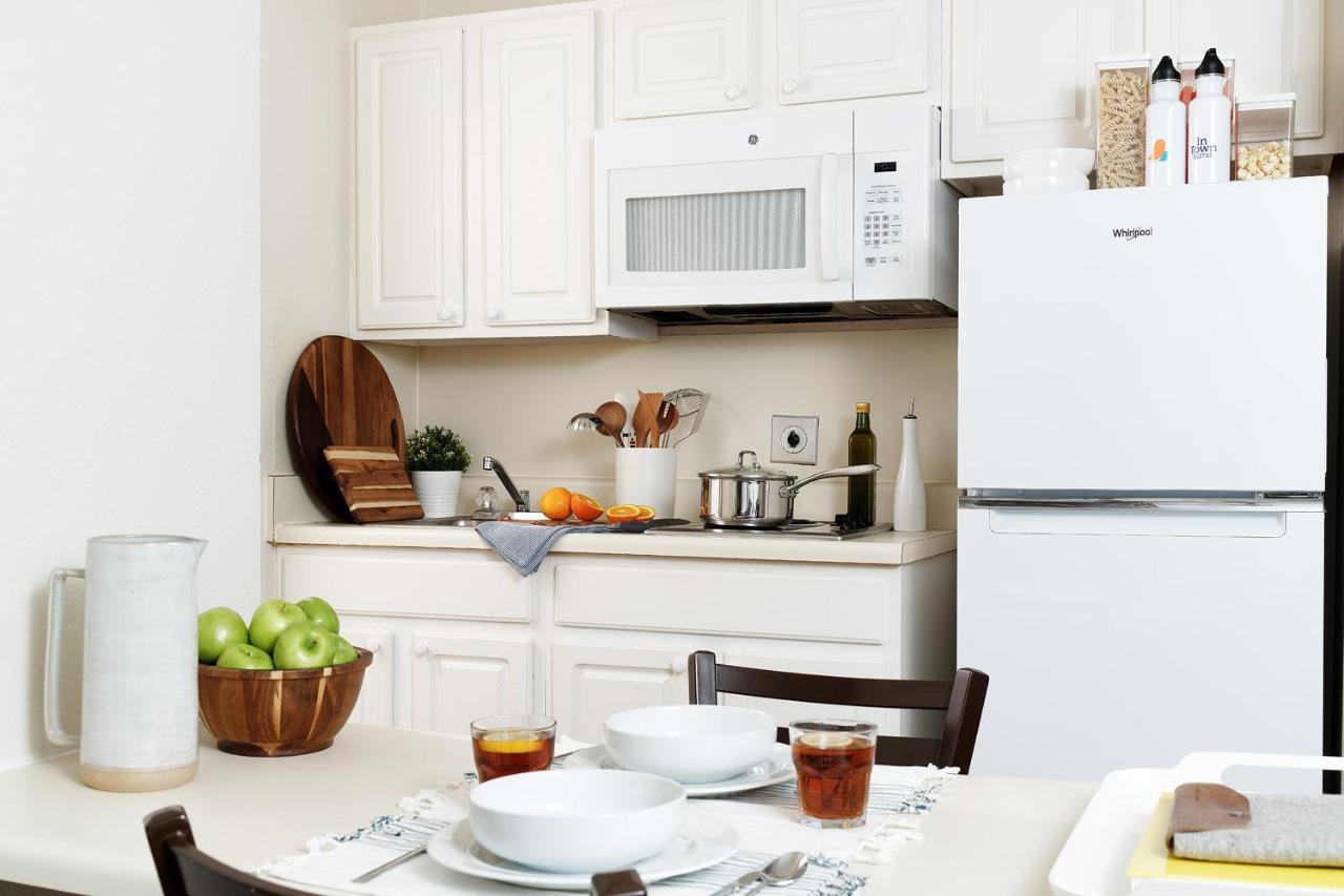 Intown Suites Extended Stay Arlington Tx - Oak Village Екстер'єр фото